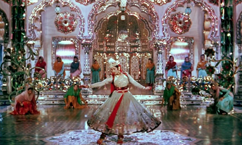 Bollywood Movies that Inspired Major Fashion Trends in India